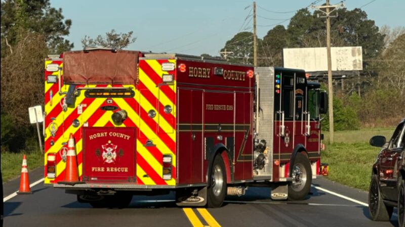 2 injured in crash involving scooter in Longs
