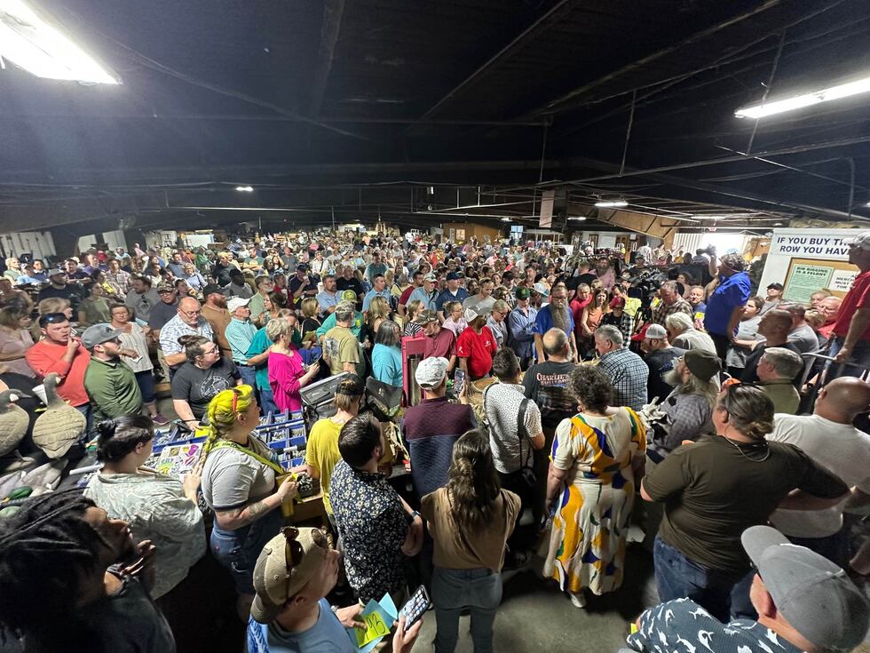 Hundreds attend auction where Murdaugh belongings are sold in Pembroke, Georgia.
