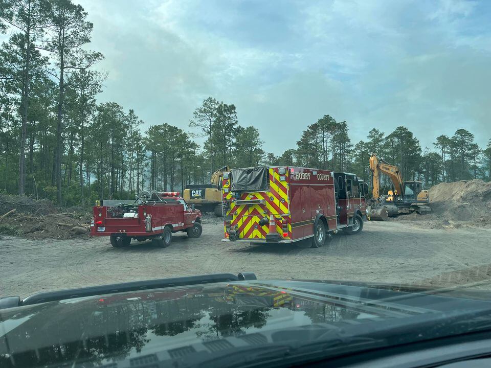 Horry County Fire Rescue respond to an outside fire - Vimarsana News